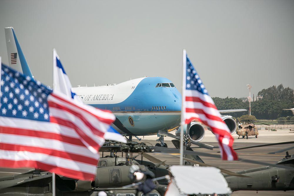 USAF Air Force One view at an apron