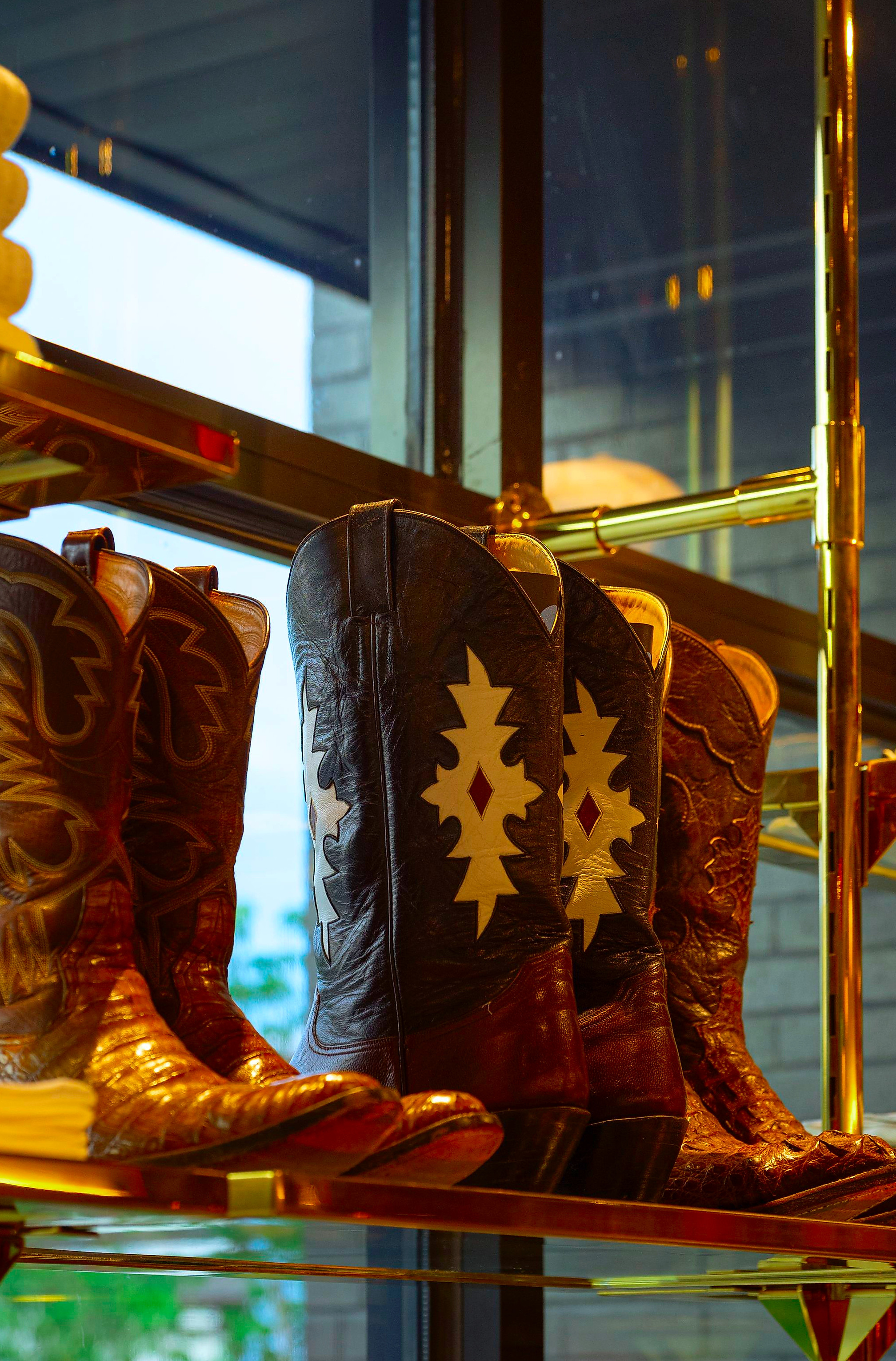 todd snyder nashville store, vintage cowboy boots