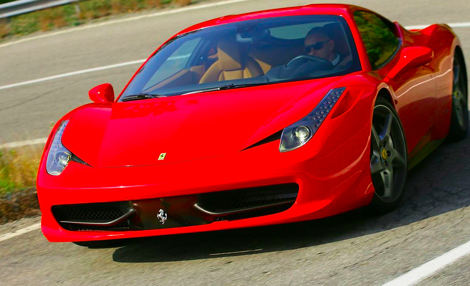 Ferrari 458 Italia - Front 3_4 angle