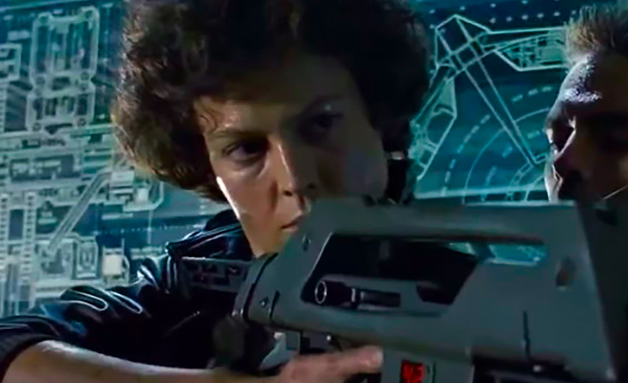 Sigourney Weaver and Michael Biehn in Aliens.