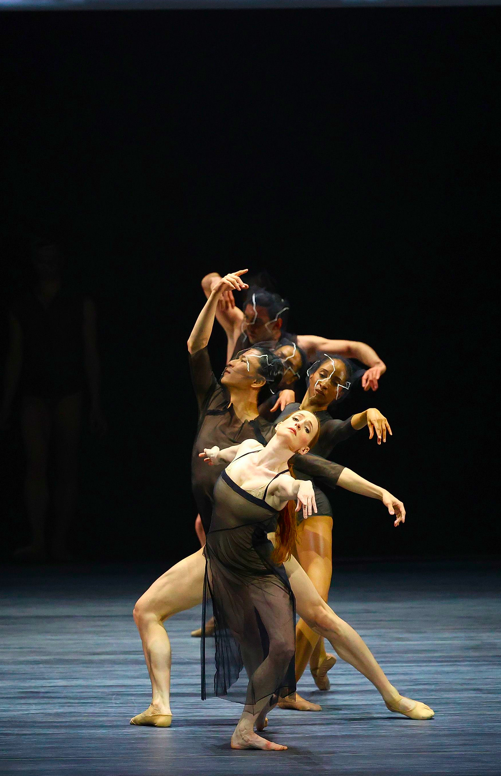 gillian murphy in wayne mcgregor’s woolf works. photo: marty sohl. 