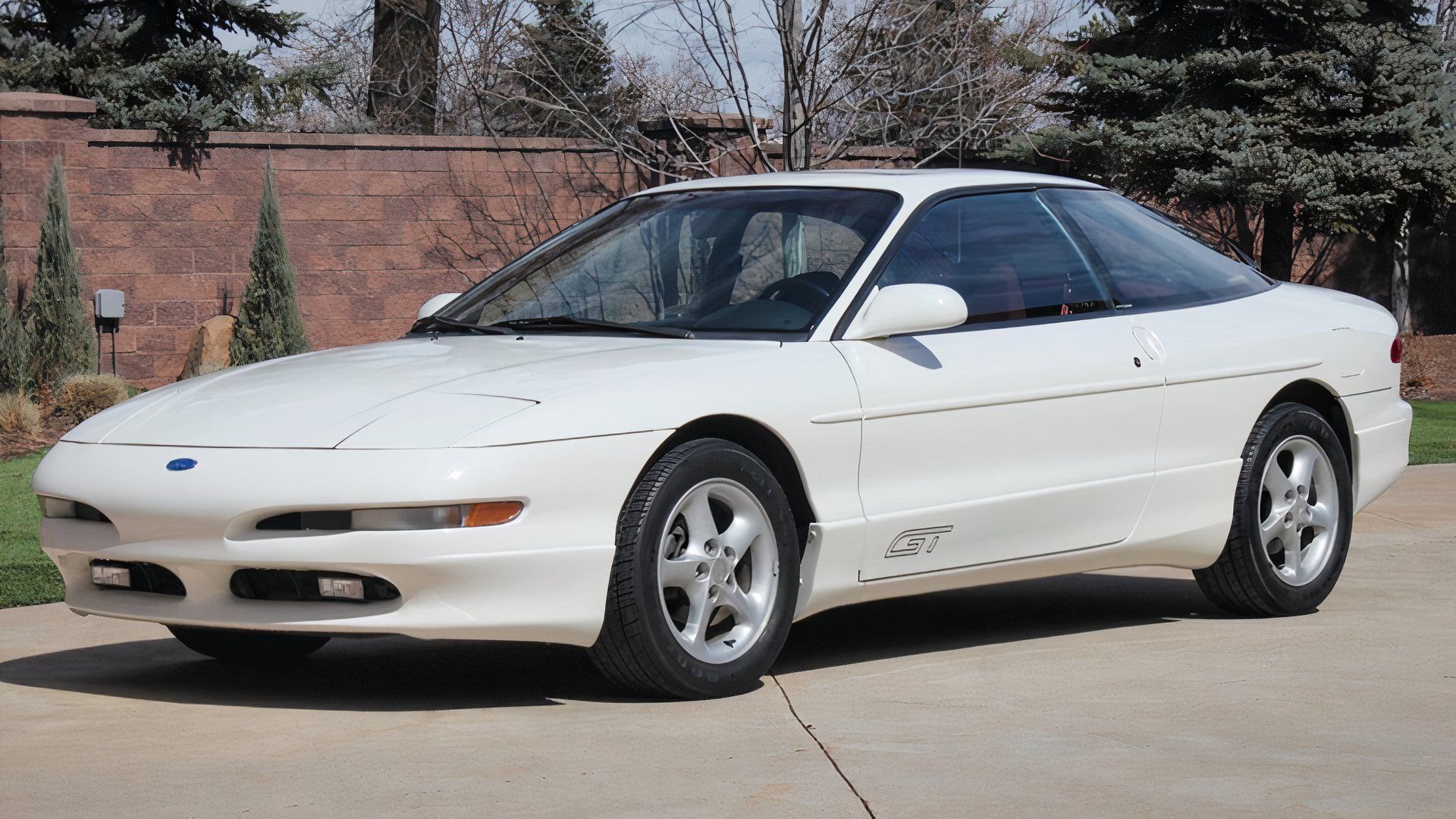 3/4 side view of 1993 Ford Probe GT