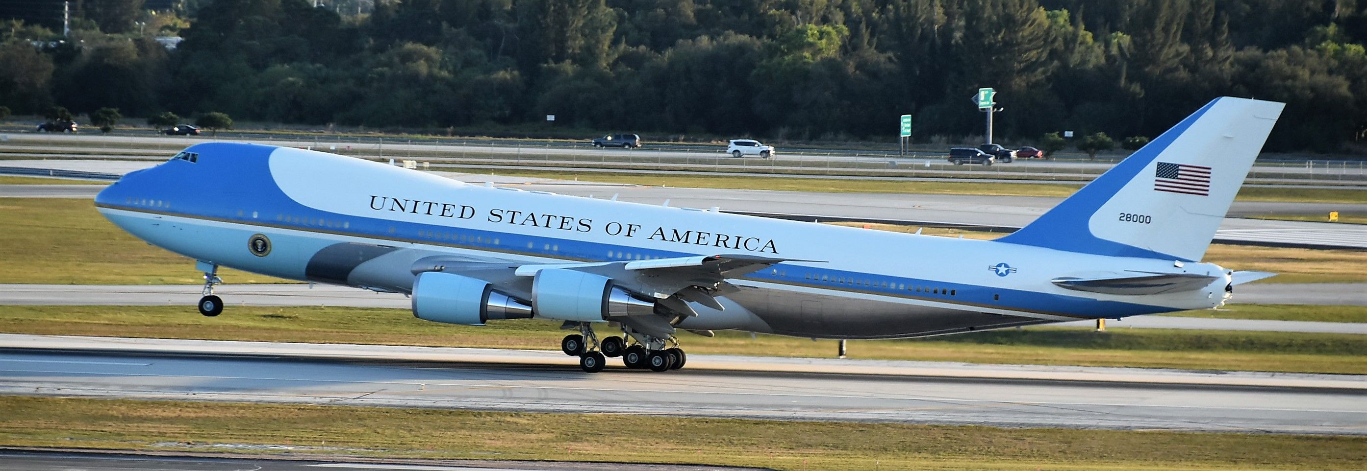 Air Force One departs West Palm Beach